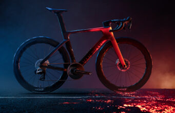 VAN RYSEL lanza su bicicleta más PRO: RCR-F Inferno