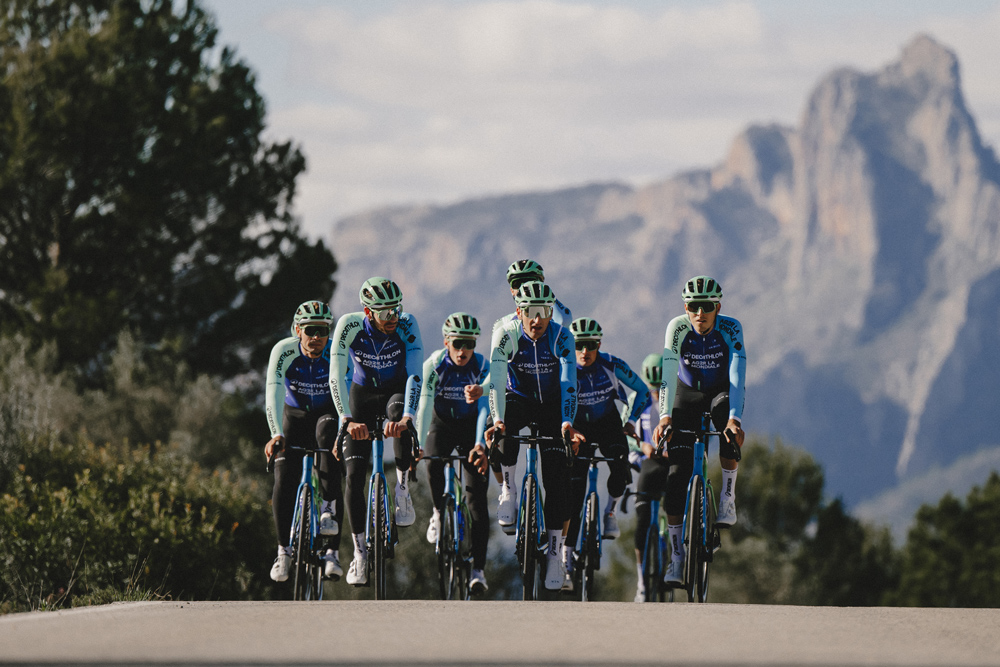 DECATHLON será el único propietario del equipo ciclista DECATHLON AG2R LA MONDIALE